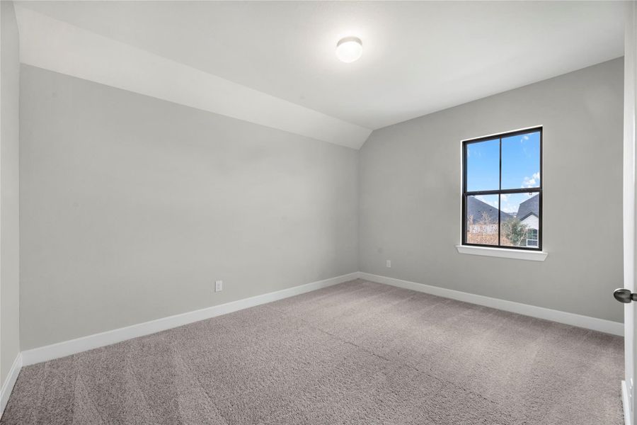 Spacious, unfurnished interior of a new home in Cross Creek West - 55', Fulshear (Image 14). Spacious, unfurnished interior of a new home in Cross Creek West - 55', Fulshear (Image 14).