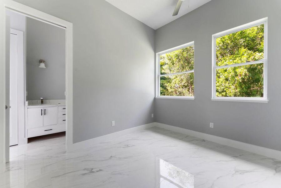 Spacious, unfurnished interior of a new home in , Port St. Lucie (Image 27).