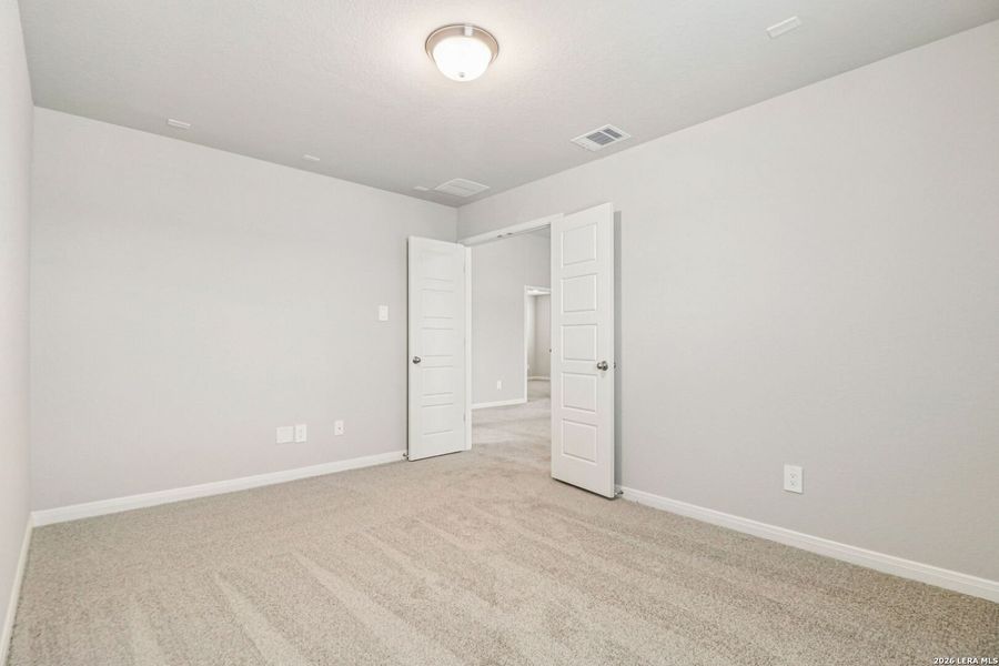 Spacious, unfurnished interior of a new home in Sagebrooke - Premier Series, San Antonio (Image 32).