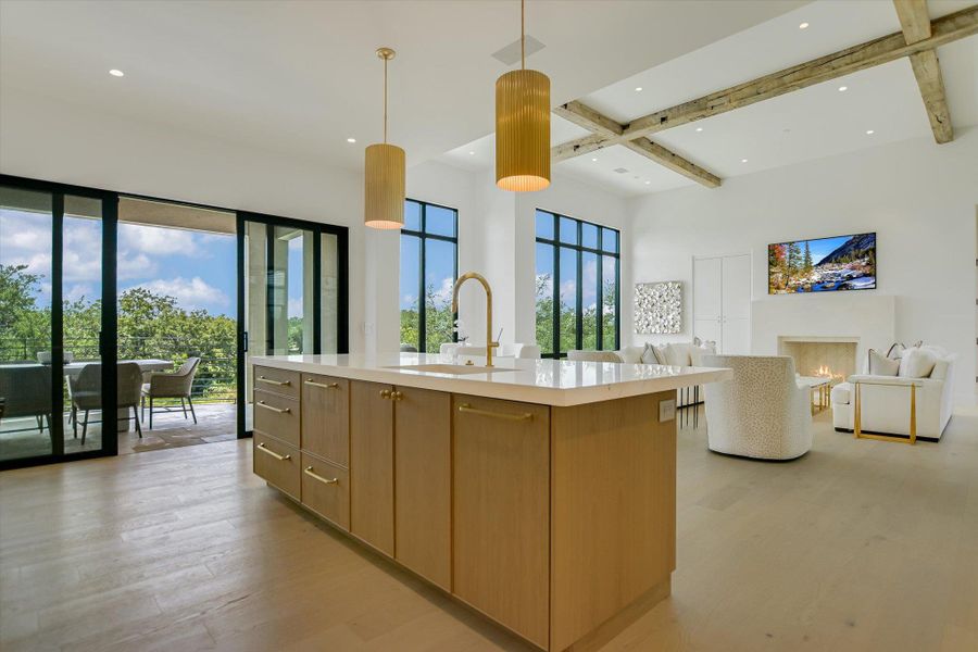 Community amenities in , Horseshoe Bay (Image 34).