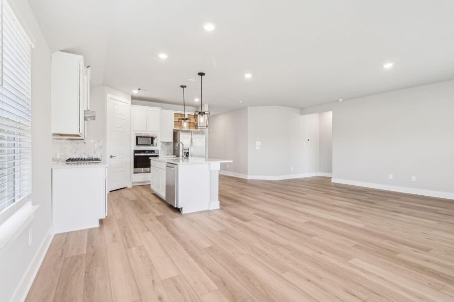 Photo is not of the actual home but is an inspirational photo of builder’s model home and may depict options, furnishings, and/or decorator features that are not included.