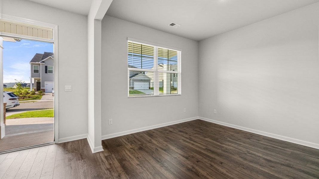 Spacious, unfurnished interior of a new home in Captain's Corner, Grovetown (Image 34).