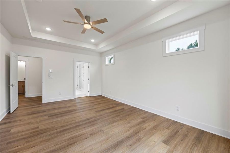 Spacious, unfurnished interior of a new home in , Gainesville (Image 41).