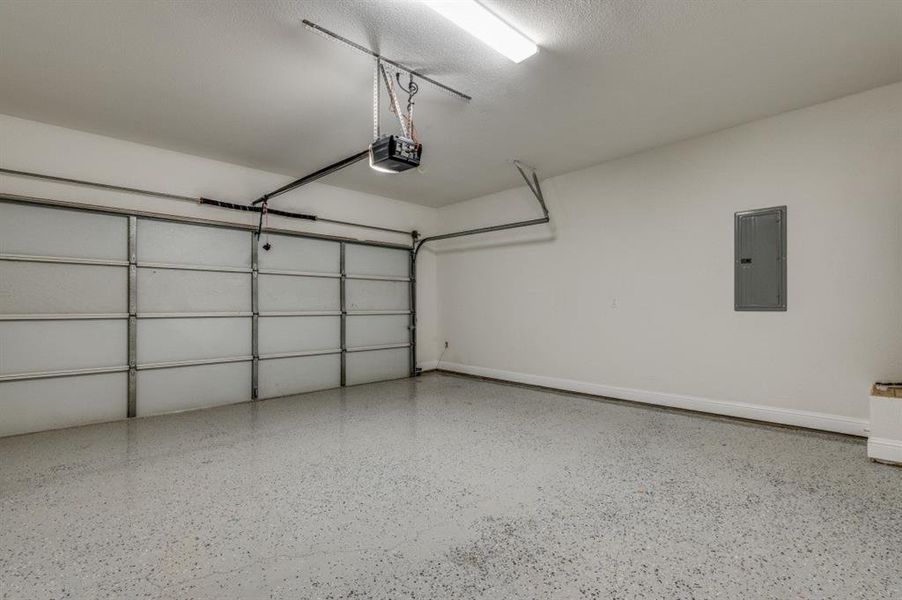 Spacious, unfurnished interior of a new home in , Fort Worth (Image 20). Spacious, unfurnished interior of a new home in , Fort Worth (Image 20).