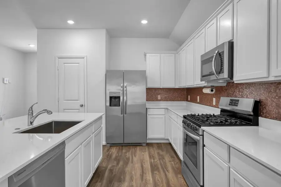 Gas Stove! Island Kitchen with Sink & Dishwasher!