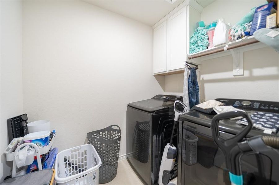Furnished interior view inside a new home in Lakewood Trails, Forney (Image 17).