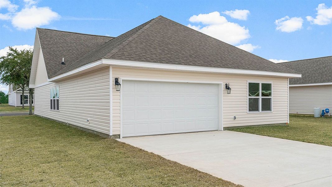 Representative exterior details of a home built from the Mason by D.R. Horton in Owl's Head East, Freeport (Image 20). Representative exterior details of a home built from the Mason by D.R. Horton in Owl's Head East, Freeport (Image 20).