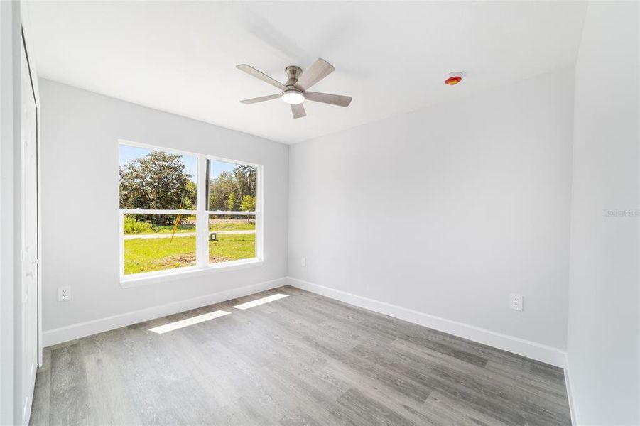 Spacious, unfurnished interior of a new home in , Dunnellon (Image 27).