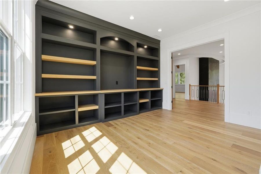 Spacious, unfurnished interior of a new home in , Bethlehem (Image 49).