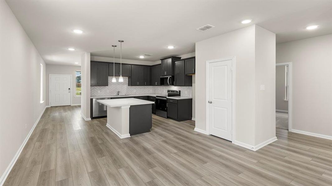 Image 25 of a home in Churchill 40s.