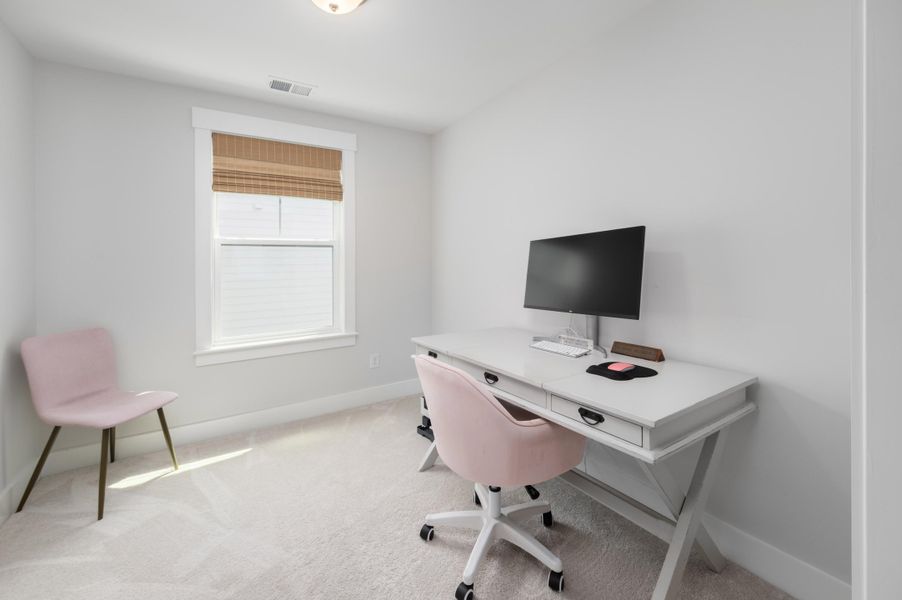 Furnished interior view inside a new home in , Wando (Image 35).