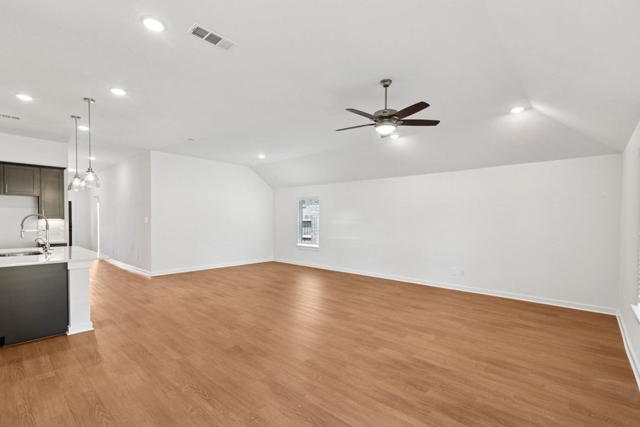 Spacious, unfurnished interior of a new home in Pinewood at Grand Texas, New Caney (Image 12).