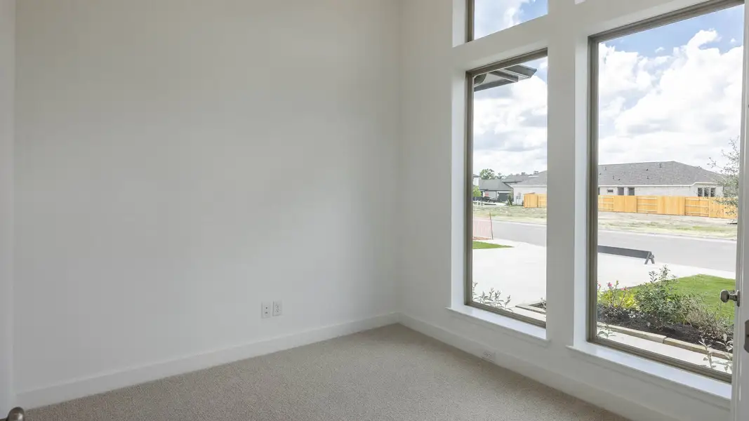 Spacious, unfurnished interior of a new home in Woodside, Georgetown (Image 13).