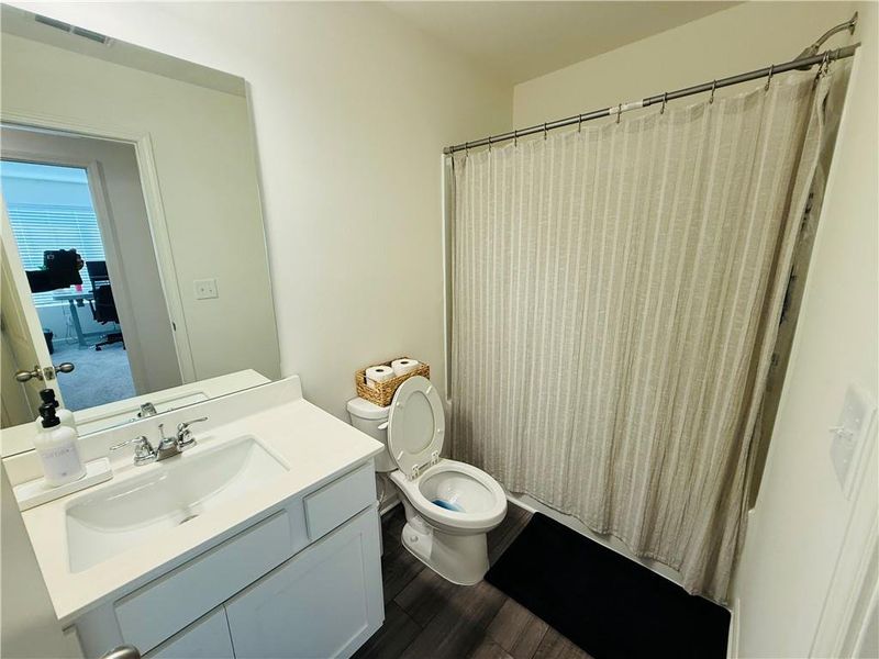 Furnished interior view inside a new home in , Palmetto (Image 4).