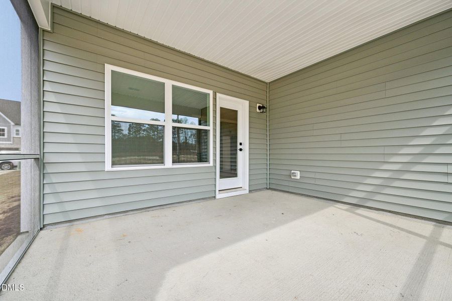 45-web-or-mls-Fetching Pl-S2403-045