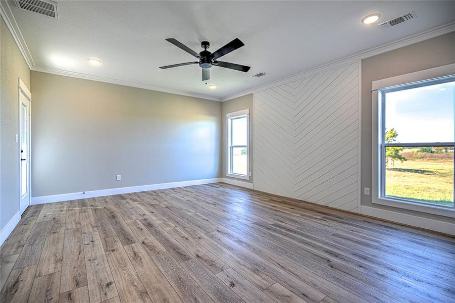 Spacious, unfurnished interior of a new home in , Moody (Image 28).