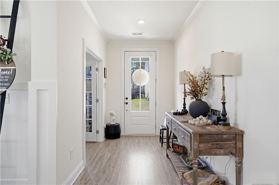 Furnished interior view inside a new home in , Dallas (Image 13).