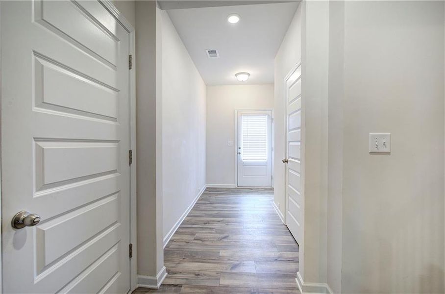 Spacious, unfurnished interior of a new home in , Cartersville (Image 15). Spacious, unfurnished interior of a new home in , Cartersville (Image 15).