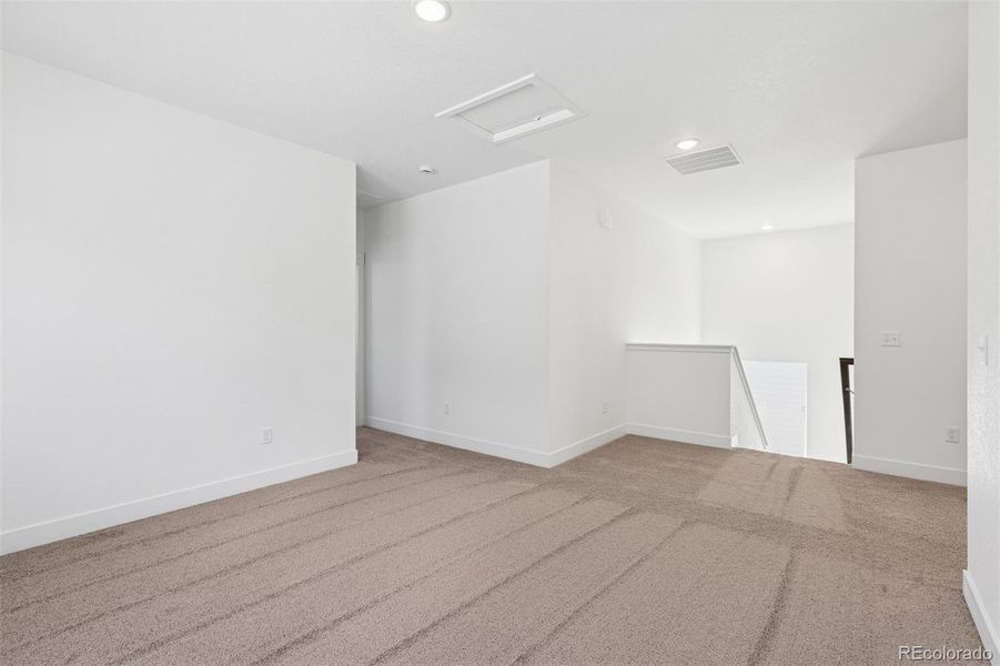 Spacious, unfurnished interior of a new home in Painted Prairie Cottage, Aurora (Image 31).