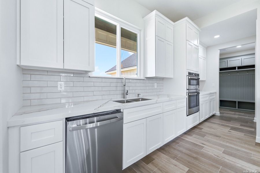 Furnished interior view inside a new home in , Floresville (Image 16).