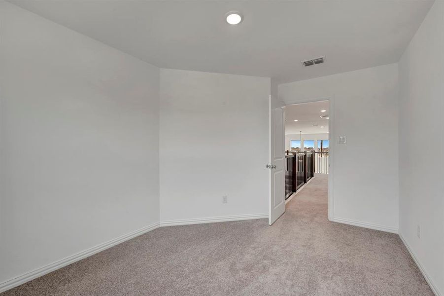 Spacious, unfurnished interior of a new home in Lilyana, Celina (Image 27). Spacious, unfurnished interior of a new home in Lilyana, Celina (Image 27).