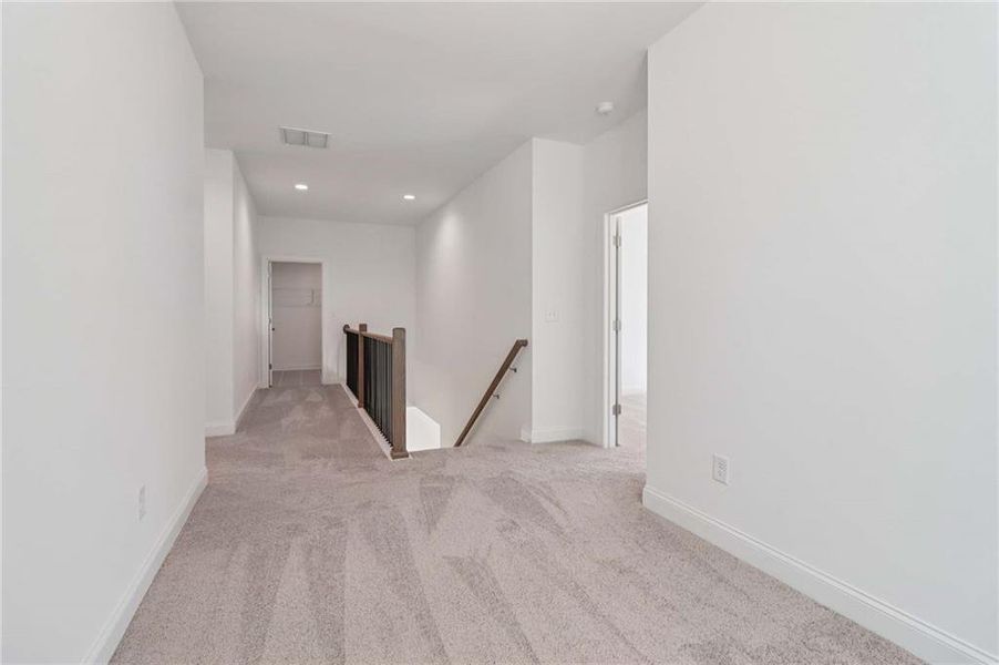 Spacious, unfurnished interior of a new home in East Harbor II at Chestatee, Dawsonville (Image 60).