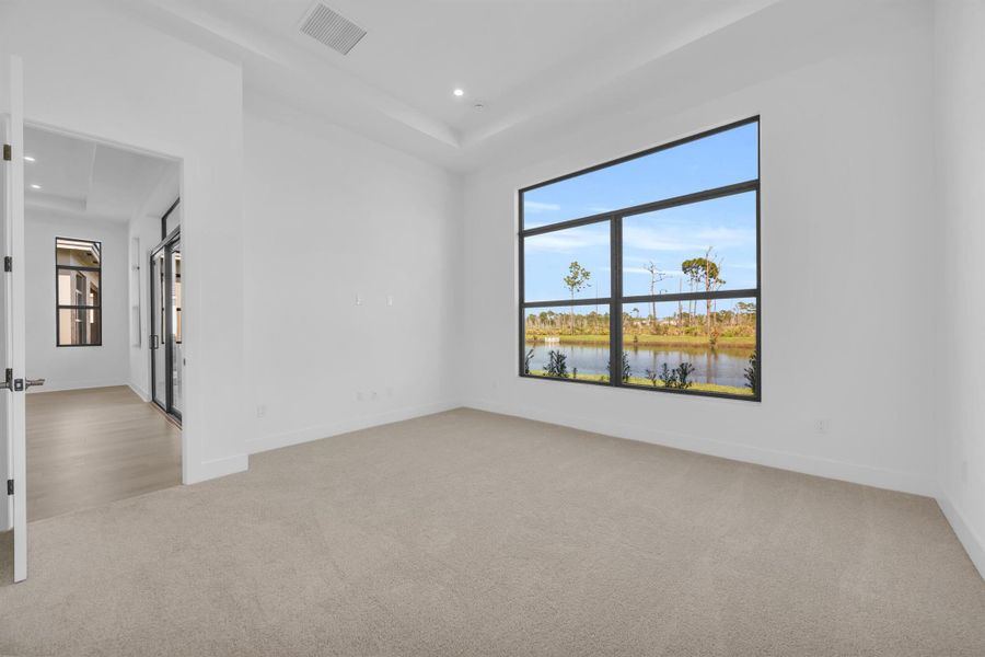 Spacious, unfurnished interior of a new home in Cove Royale, Stuart (Image 17). Spacious, unfurnished interior of a new home in Cove Royale, Stuart (Image 17).