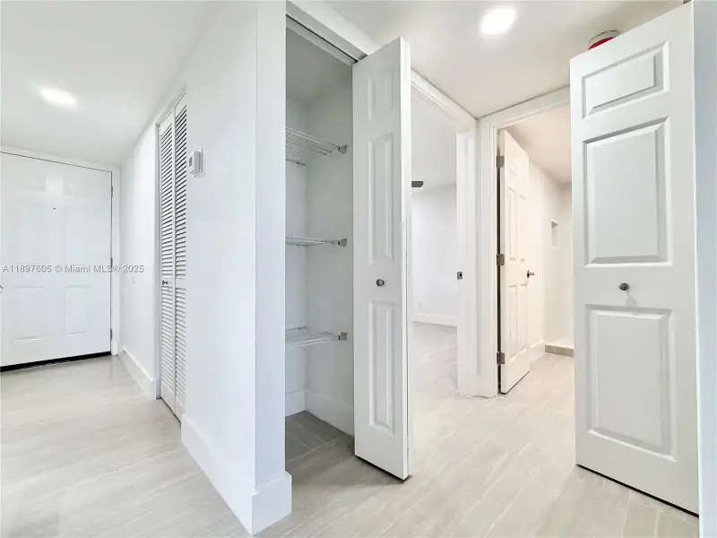 Spacious, unfurnished interior of a new home in , Lauderdale Lakes (Image 33).