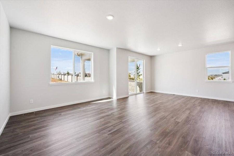 Spacious, unfurnished interior of a new home in The Aurora Highlands, Aurora (Image 17). Spacious, unfurnished interior of a new home in The Aurora Highlands, Aurora (Image 17).