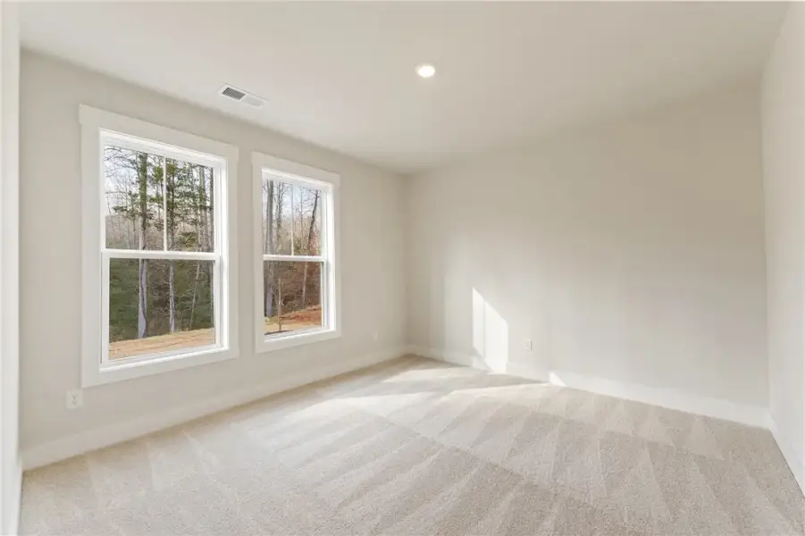 Spacious, unfurnished interior of a new home in South Park, Piedmont (Image 36). Spacious, unfurnished interior of a new home in South Park, Piedmont (Image 36).