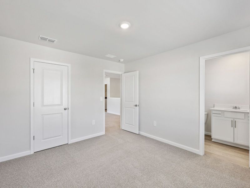 Spacious, unfurnished interior of a new home in Parkside at Grayson, Grayson (Image 18).