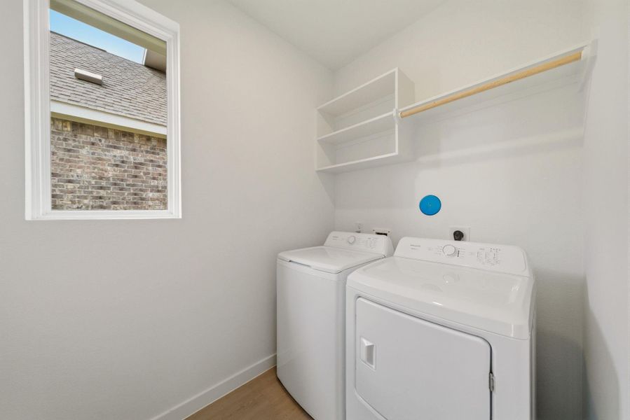 Furnished interior view inside a new home in Binford Creek, Waller (Image 8).