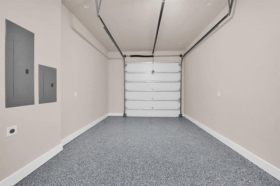 Spacious, unfurnished interior of a new home in , Fort Lauderdale (Image 20).