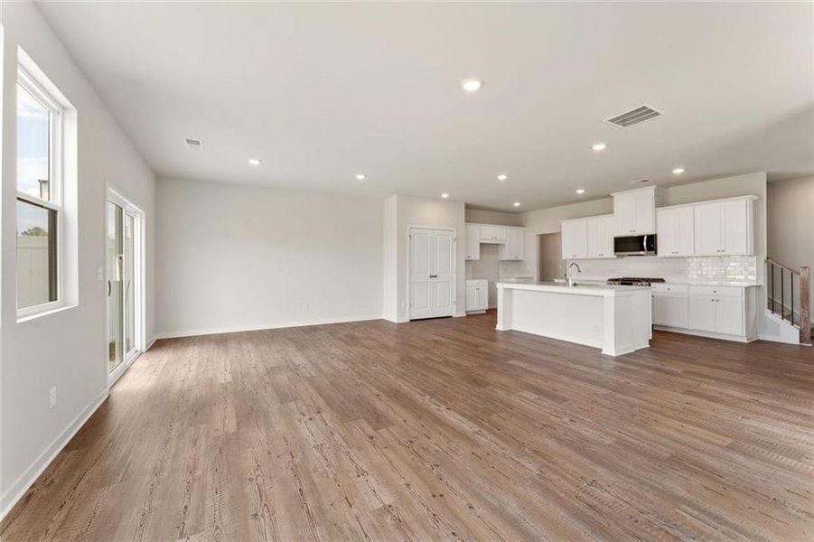 Spacious, unfurnished interior of a new home in Magnolia Square, Austell (Image 20). Spacious, unfurnished interior of a new home in Magnolia Square, Austell (Image 20).