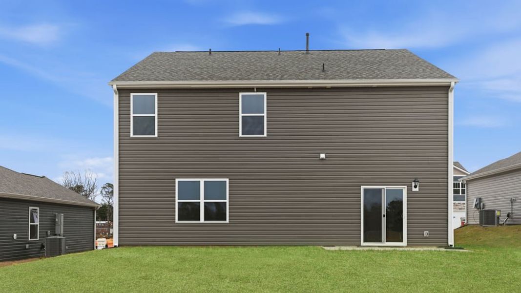 Exterior details and patio area of a home in Woodglen, Piedmont (Image 3).