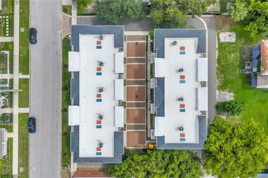 Image 68 of a home in East Oak Townhomes.