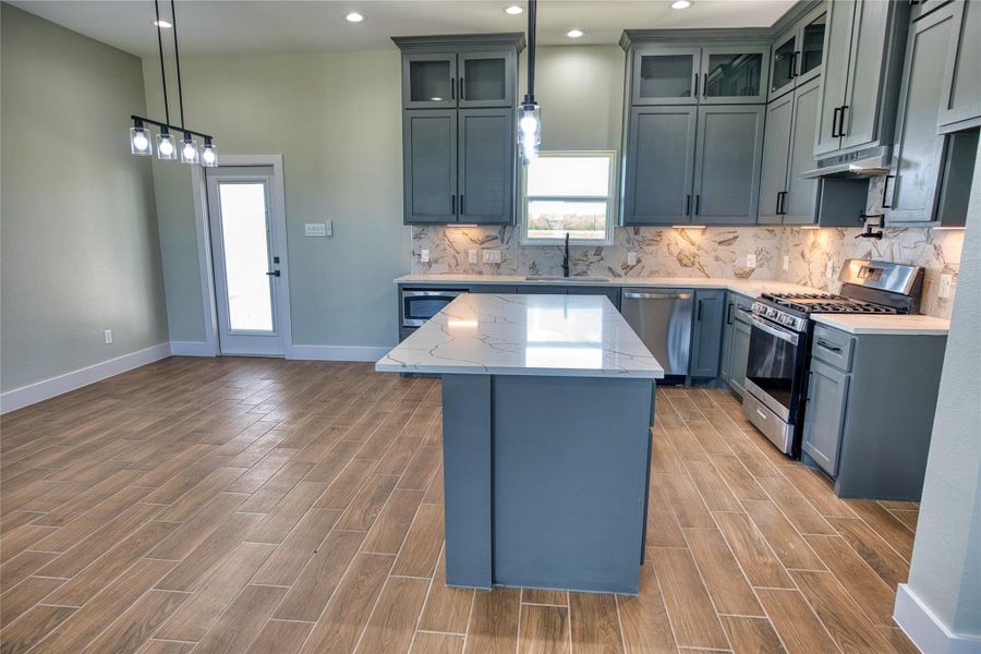 Furnished interior view inside a new home in , Angleton (Image 11).