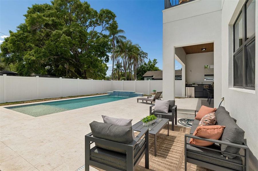 Exterior details and patio area of a home in , Tampa (Image 3).