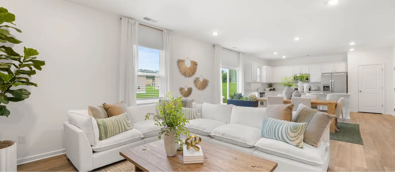 7653 Portland Family 1of3 F1 Base2 hero 081225