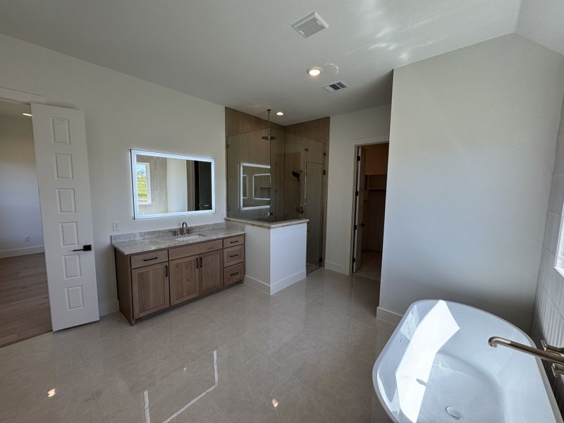 In-progress construction of a new home in Summit Ranch, Aledo, TX (Image 18). In-progress construction of a new home in Summit Ranch, Aledo, TX (Image 18).