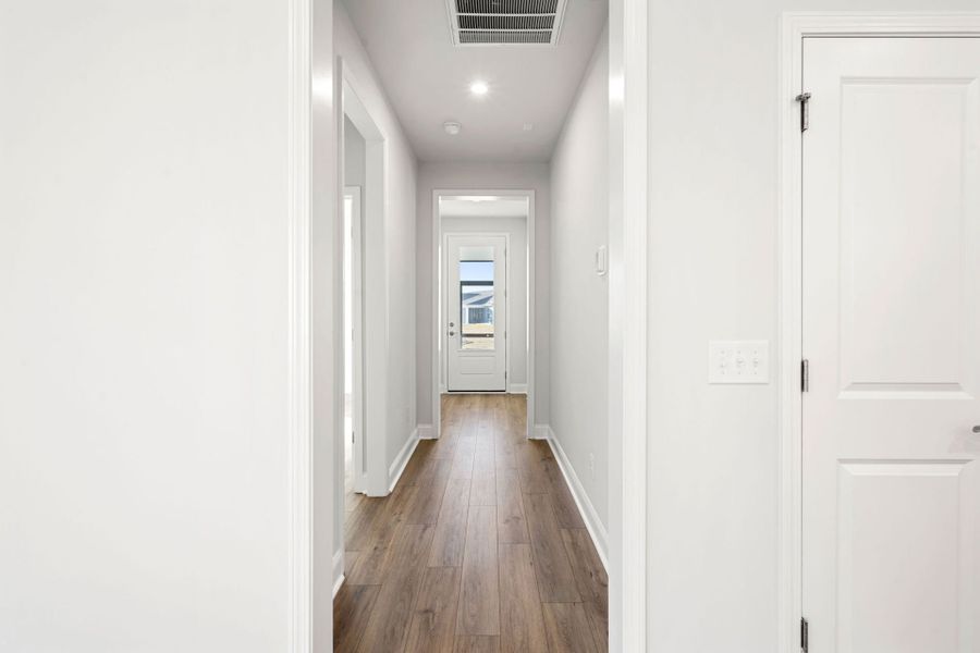 Spacious, unfurnished interior of a new home in Sun City Hilton Head, Bluffton (Image 20).