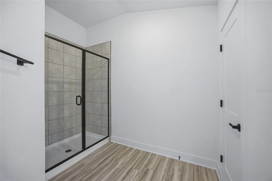 Spacious, unfurnished interior of a new home in Briarwood, Alachua (Image 22).