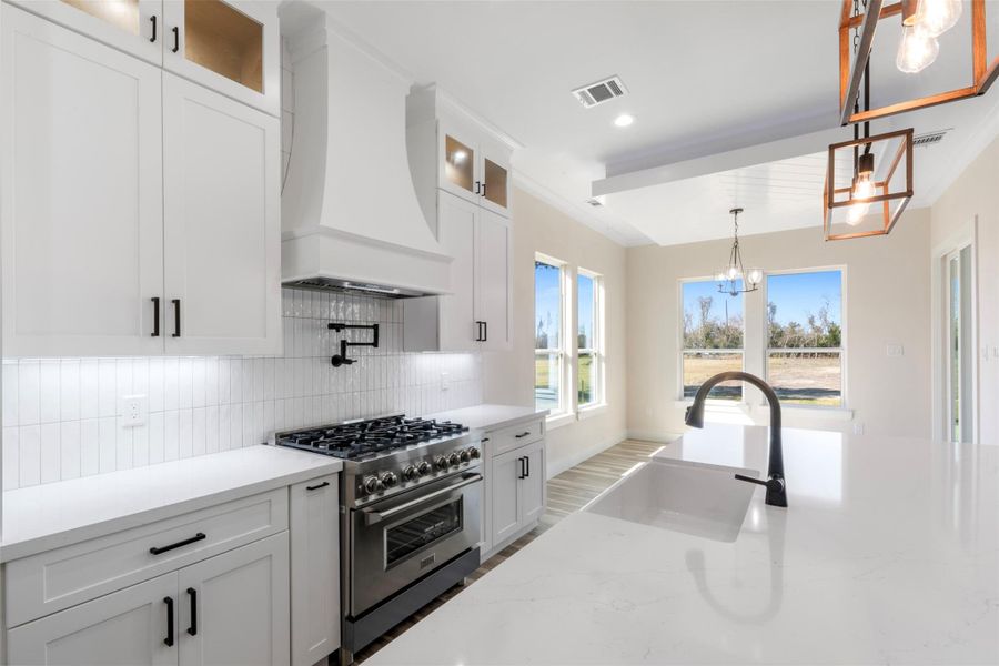 Furnished interior view inside a new home in , Baytown (Image 8).