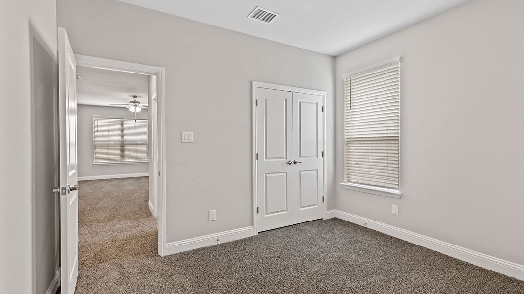 Spacious, unfurnished interior of a new home in Morningstar, Aledo (Image 34).