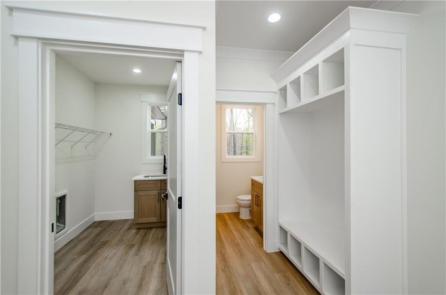 Spacious, unfurnished interior of a new home in , Gainesville (Image 30).