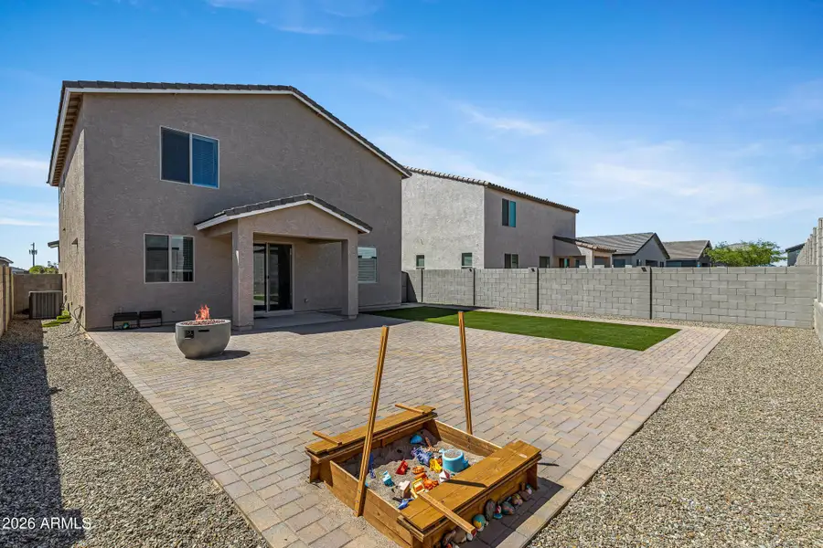 37599 N Cavern Wy-27