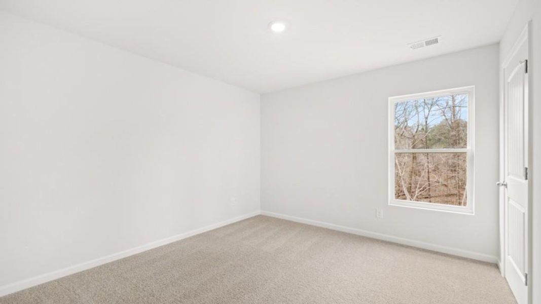 Spacious, unfurnished interior of a new home in South Wind, Union City (Image 18).