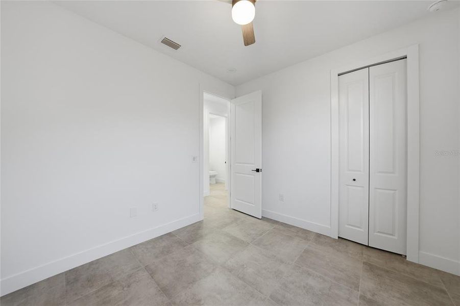 Spacious, unfurnished interior of a new home in , Punta Gorda (Image 15).