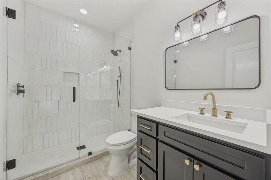 Furnished interior view inside a new home in , Dallas (Image 7).