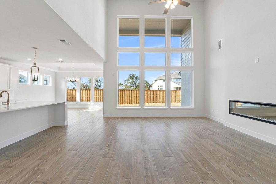 Spacious, unfurnished interior of a new home in Parmer Ranch, Georgetown (Image 17).